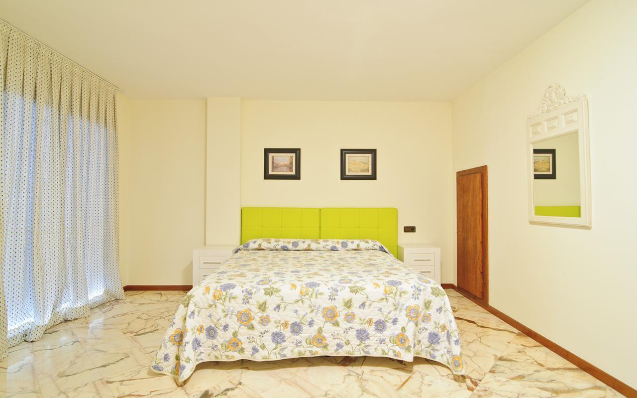 Apartamentos Puigsapera Sant Antoni De Calonge Buitenkant foto